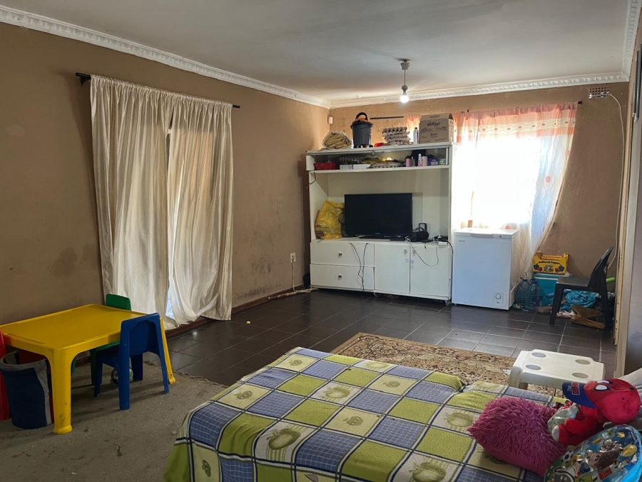  Bedroom Property for Sale in Cravenby Western Cape